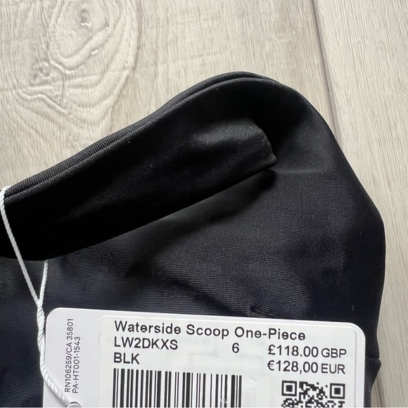 NWT Lululemon Waterside Scoop One-Piece Black size 6 8 - Picture 10 of 11